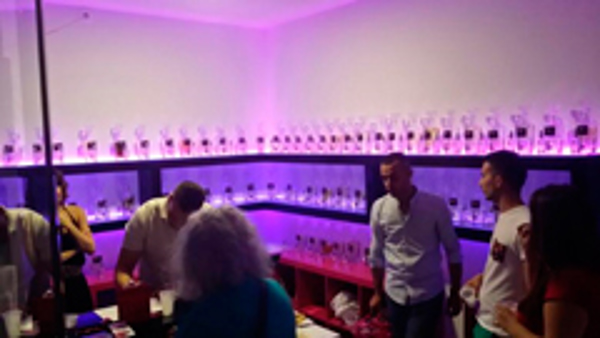 Todo2perfumado2 te atiende en exxpofranquicias