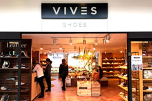 LA FRANQUICIA  VIVES SHOES ABRE UNA TIENDA EN VALENCIA