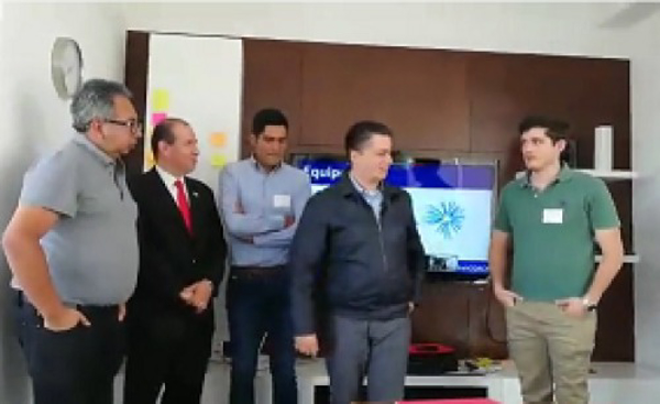  Los clientes de la franquicia ActionCOACH están ayudados a desarrollar el SERVIAZGO en sus equipos de trabajo.