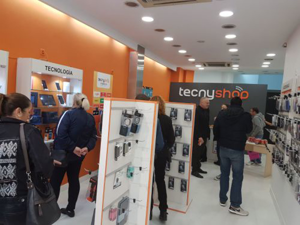TECNYSHOP MOBILFREE  lanzado