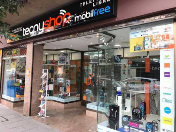 CON LA SUMA DE LAS OPERADORAS LOWI Y TUENTI, TECNYSHOP SE POSICIONA LA PRIMERA EN EL SECTOR NACIONAL