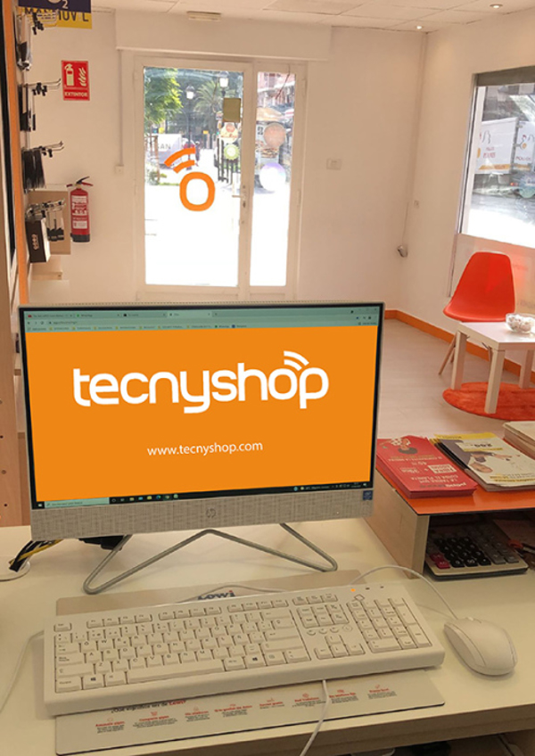 Las dos tiendas Tecnyshop en Valencia inauguran el mismo día abriendo sus puertas al público.