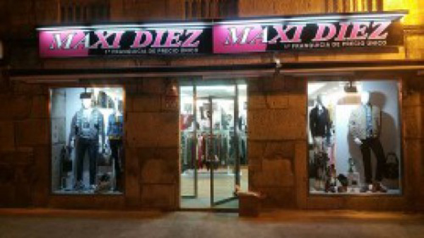 Maxi Diez - Todo a 10 € desembarca en Narón (A Coruña).