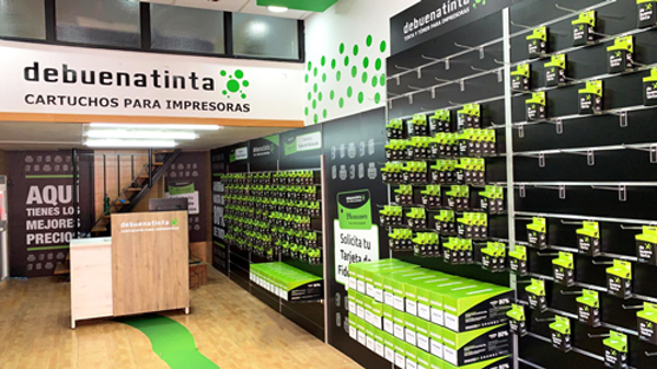 Melilla ya cuenta con una tienda Debuenatinta