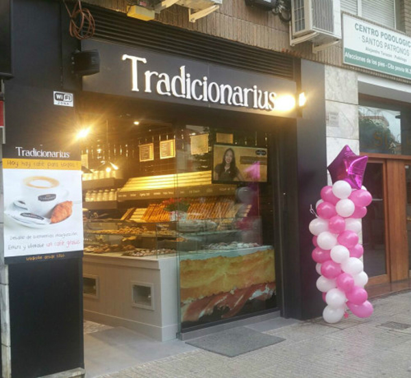 Tradicionarius inaugura local en Alzira