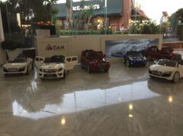 Babycar sigue en expansión inauguracíon en Vigo