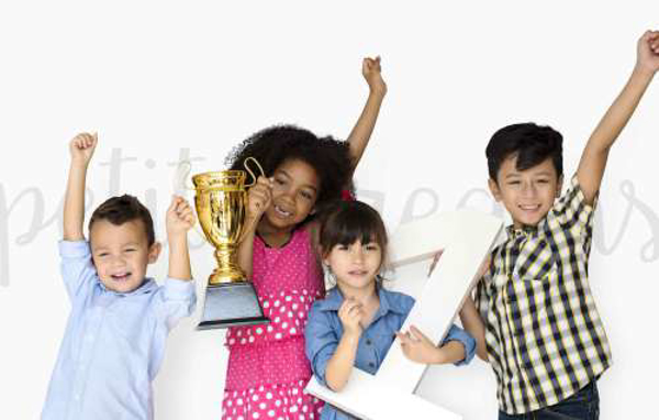 Terminando el año dando las Gracias con franquicia Petit Dreams 