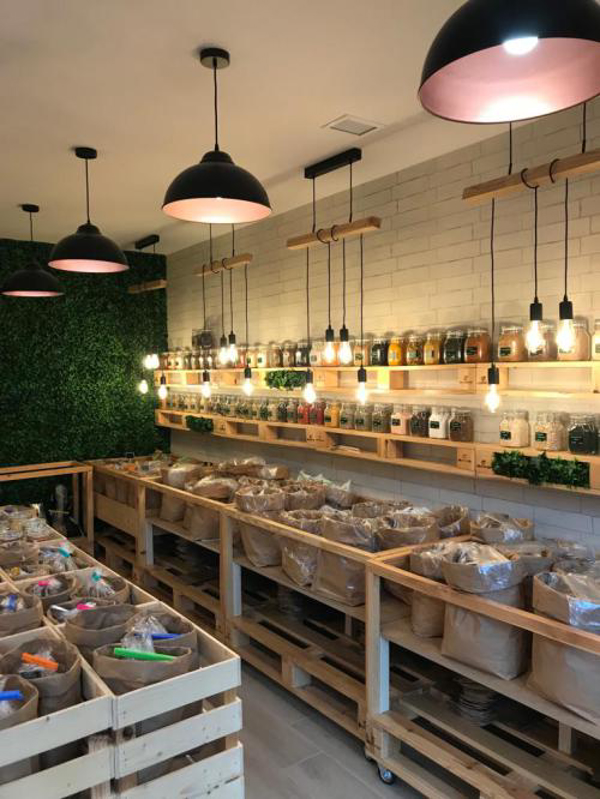 Saco Verde abre nueva tienda. 