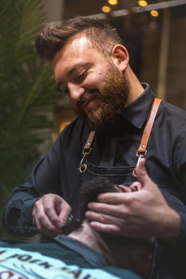 La época de los hípsters ya ha pasado, solamente sobrevivirán las barberías más exclusivas como la franquicia Don Barbero Barcelona