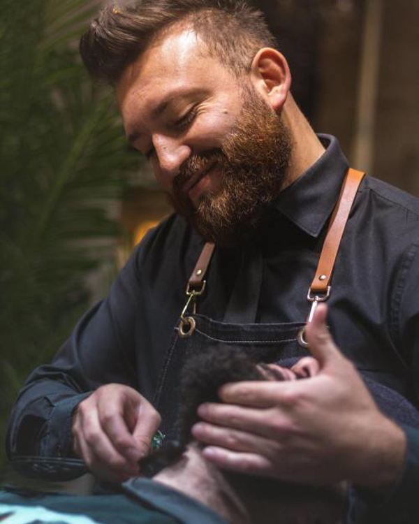 POR SOLO 25.000€, FRANQUICIA LA BARBERÍA MAS RENTABLE Y ASEQUIBLE DEL MERCADO