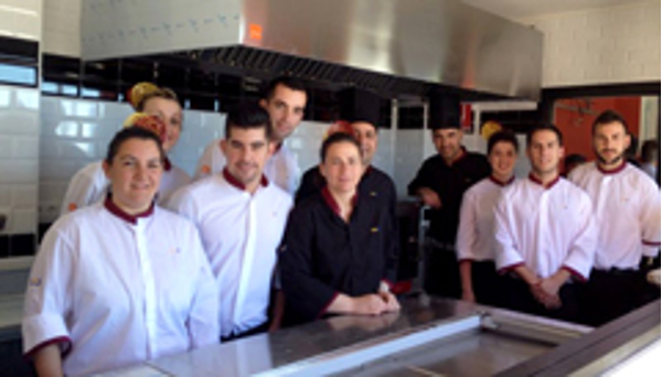 Tres nuevas franquicia 100 Montaditos abren en Alicante creando 33 puestos de empleo