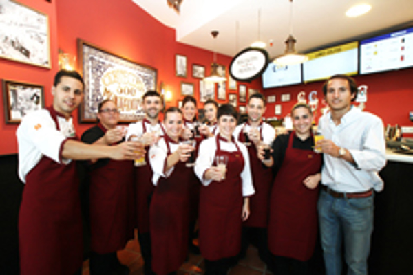 Una nueva franquicia de 100 Montaditos abre en Cádiz