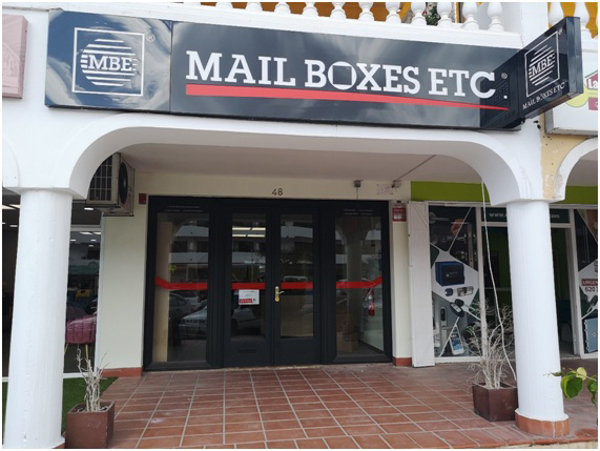 Mail Boxes Etc. inaugura nuevo centro franquicia en Tenerife.