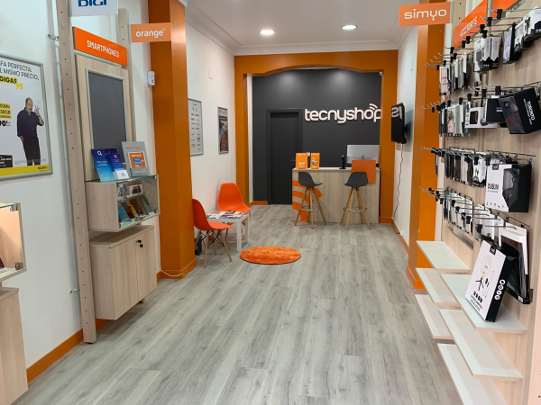 TECNYSHOP BARAKALDO ABRE SUS PUERTAS AL PÚBLICO