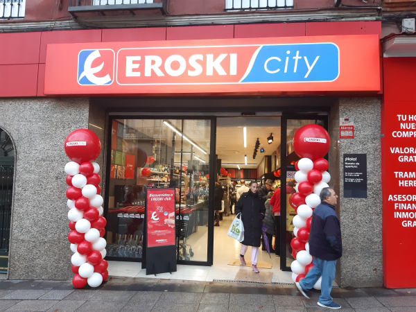 Eroski inaugura un nuevo supermercado franquiciado en Madrid