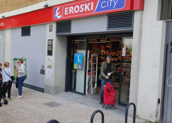 Eroski inaugura un nuevo supermercado franquiciado en Madrid