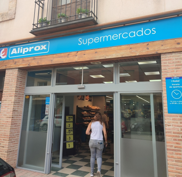 Eroski inaugura un nuevo supermercado franquicia en Iniesta, en Cuenca