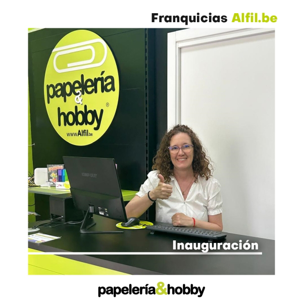 Papelería&Hobby celebra la exitosa inauguración de franquicia en Las Tablas, Madrid.