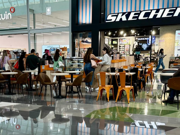 Loops and Coffee, apertura levante centro comercial  L´Aljub de Elche.