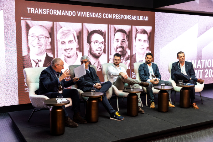 El Summit de la franquicia Aquí tu Reforma impulsa el debate sobre sostenibilidad en la construcción y la IA en el real estate