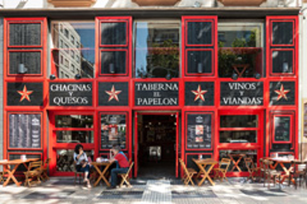 Taberna El Papelón recupera el “Corte tradicional a Cuchillo” en sus franquicias