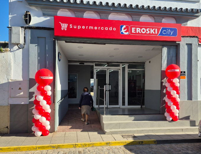 Eroski inaugura un nuevo supermercado franquiciado en la localidad sevillana de Gerena