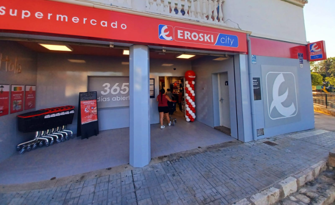 Eroski inaugura un nuevo supermercado franquiciado en Málaga