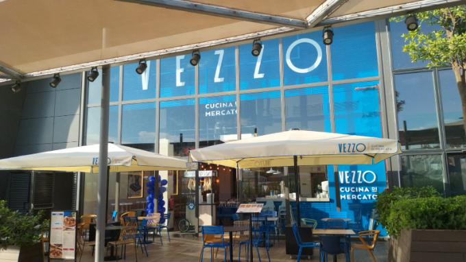 La franquicia Vezzo inaugura su primer restaurante en Andalucía, ubicado en el centro comercial Lagoh de Sevilla