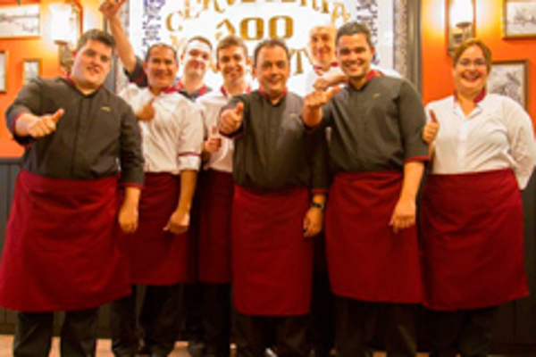 Una nueva franquicia 100 Montaditos abre en Málaga