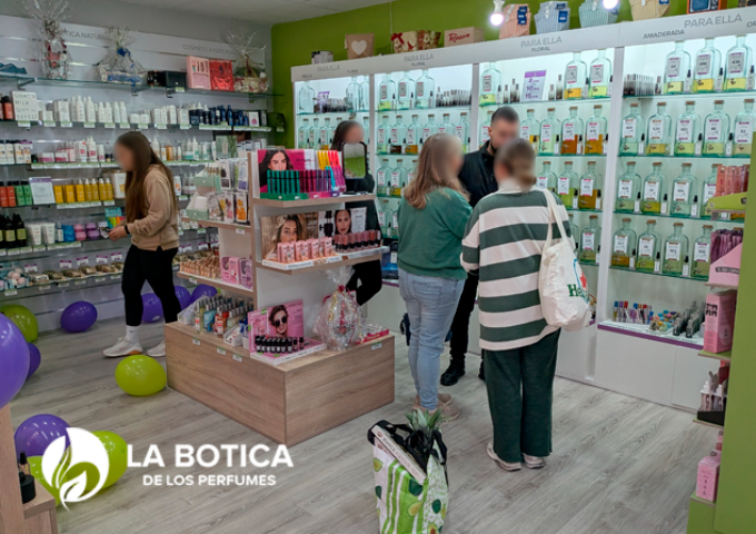 Nueva franquicia de La Botica de los Perfumes inaugurada en el Centro Comercial Puerta de Chiclana