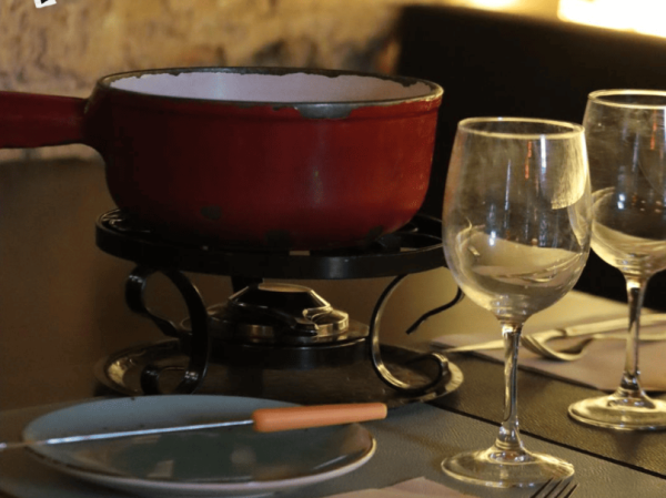 Franquicia gastronómica única Crepêrie Bretonne La Vedette: galettes bretonnes & fondue suiza