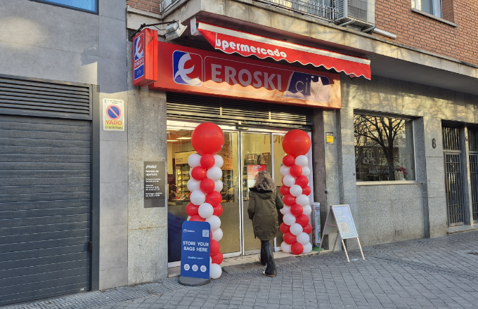 Eroski inaugura un nuevo supermercado franquiciado en Madrid