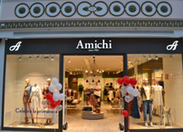 La red de franquicias Amichi renueva su imagen