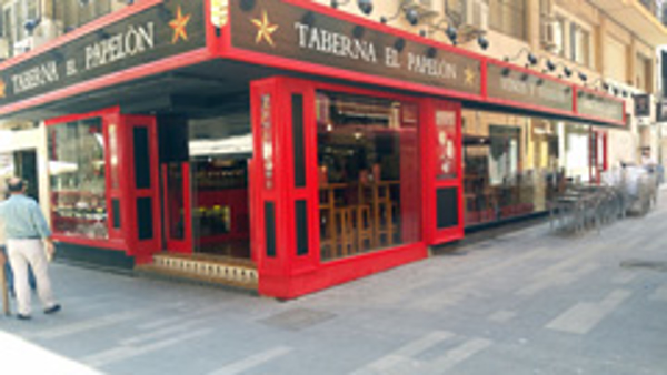 Taberna El Papelón abre su primera franquicia en la Comunidad Valenciana con un franquiciado en Alicante
