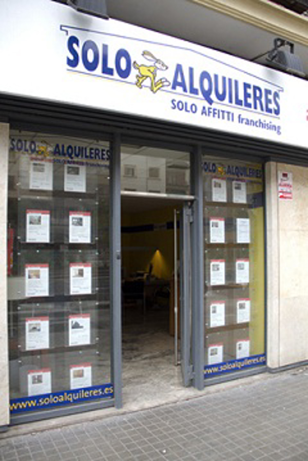 Las franquicias Soloalquileres y Compralquilando ofertan un Canon 0 € para contratos firmados en Julio 