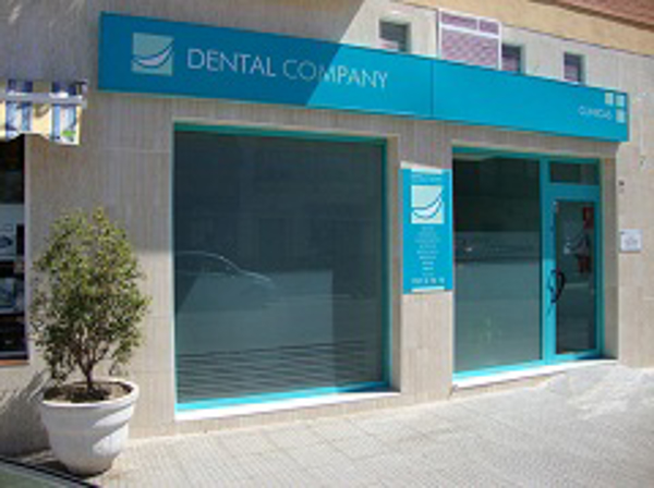 La franquicia Dental Company Olivenza celebró con niños el Día Mundial de la Sonrisa