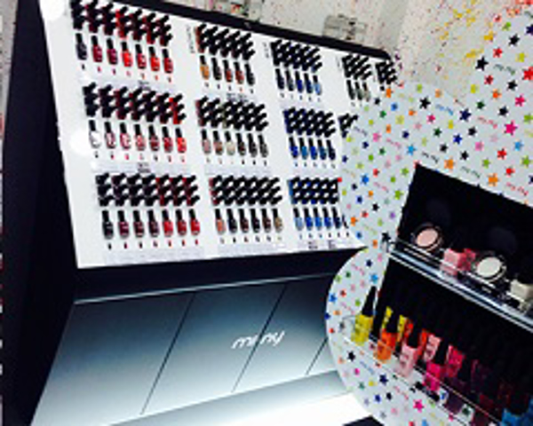 La marca de cosmética italiana MI-NY incorpora Reino Unido a su red de franquicias