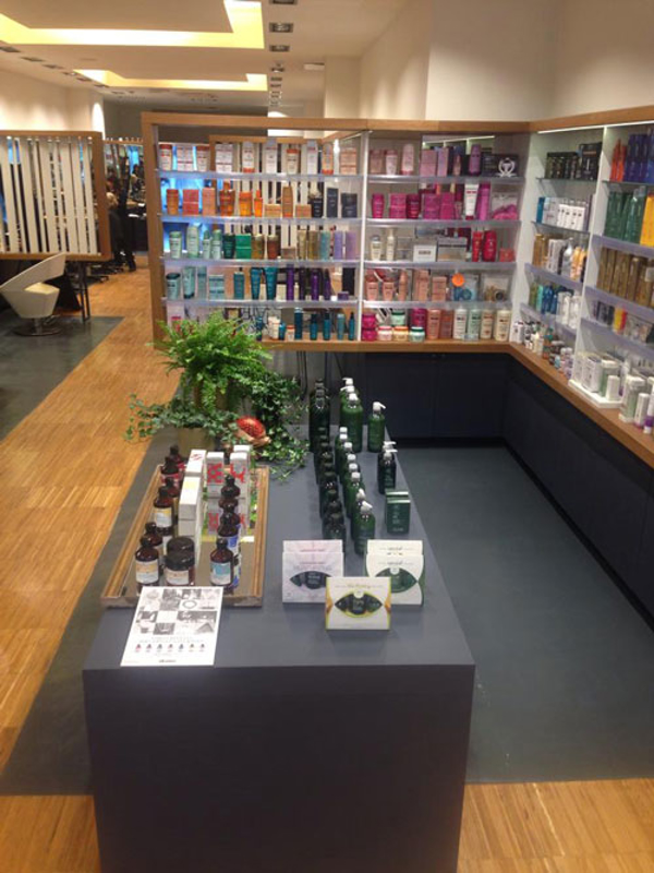 Mábaka incorpora la mayor variedad de marcas exclusivas de peluquería en sus franquicias