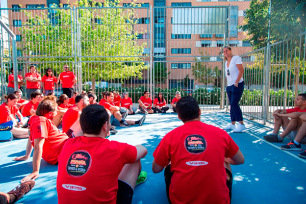 Amaya Valdemoro y la franquicia VIPS inspiran a jóvenes en situación vulnerable