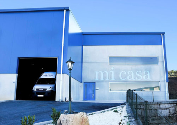 Mi Casa cosas de casa, traslada su centro de logística  y oficinas centrales de su franquicia al polígono de Trado, en Pontedeva