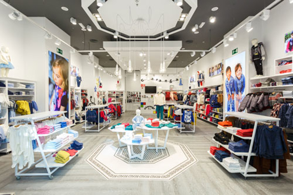 La marca Charanga te ofrece cesión de tiendas en Franquicia