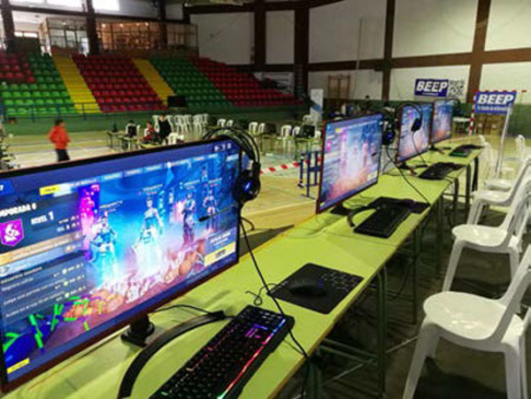 Las franquicias BEEP y PCBOX promocionan el gaming