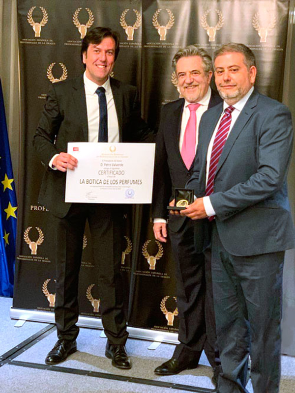 La franquicia La Botica de los Perfumes galardonada con el premio “Medalla de Oro” a la imagen de marca