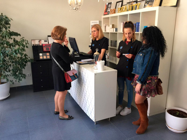 La franquicia No+Kilos amplía la red de centros de pérdida de peso y estética profesional con una nueva inauguración en Adra