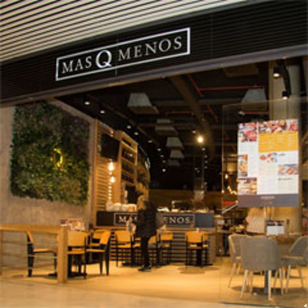 La franquicia MásQMenos promueve una iniciativa popular para crear el Día Nacional del Jamón