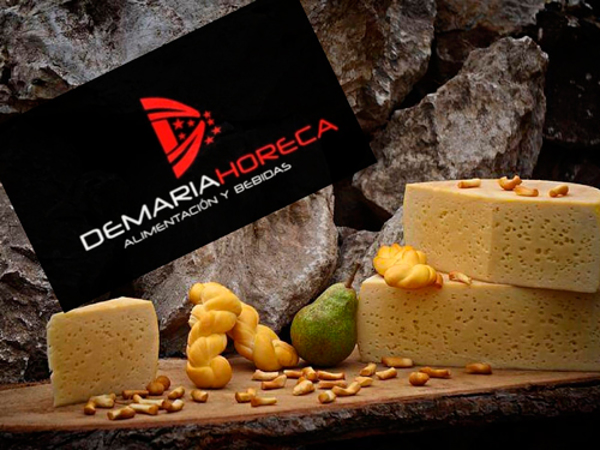 La franquicia DemariaHoreca firma un acuerdo con quesos el Pastor 