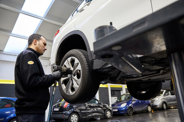 Ana Carrasco y la franquicia Midas dan las claves para viajar seguros este verano