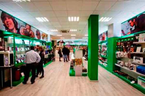 La franquicia PCBOX cumple 25 años en el sector informático