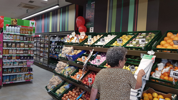 Eroski inaugura un nuevo supermercado franquiciado en la localidad sevillana de castilblanco de los arroyos