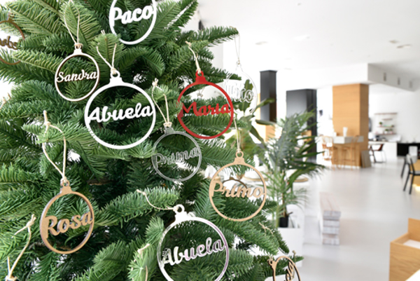 Bolas de navidad personalizadas para tus clientes te esperan en franquicia Carpenter´s Son